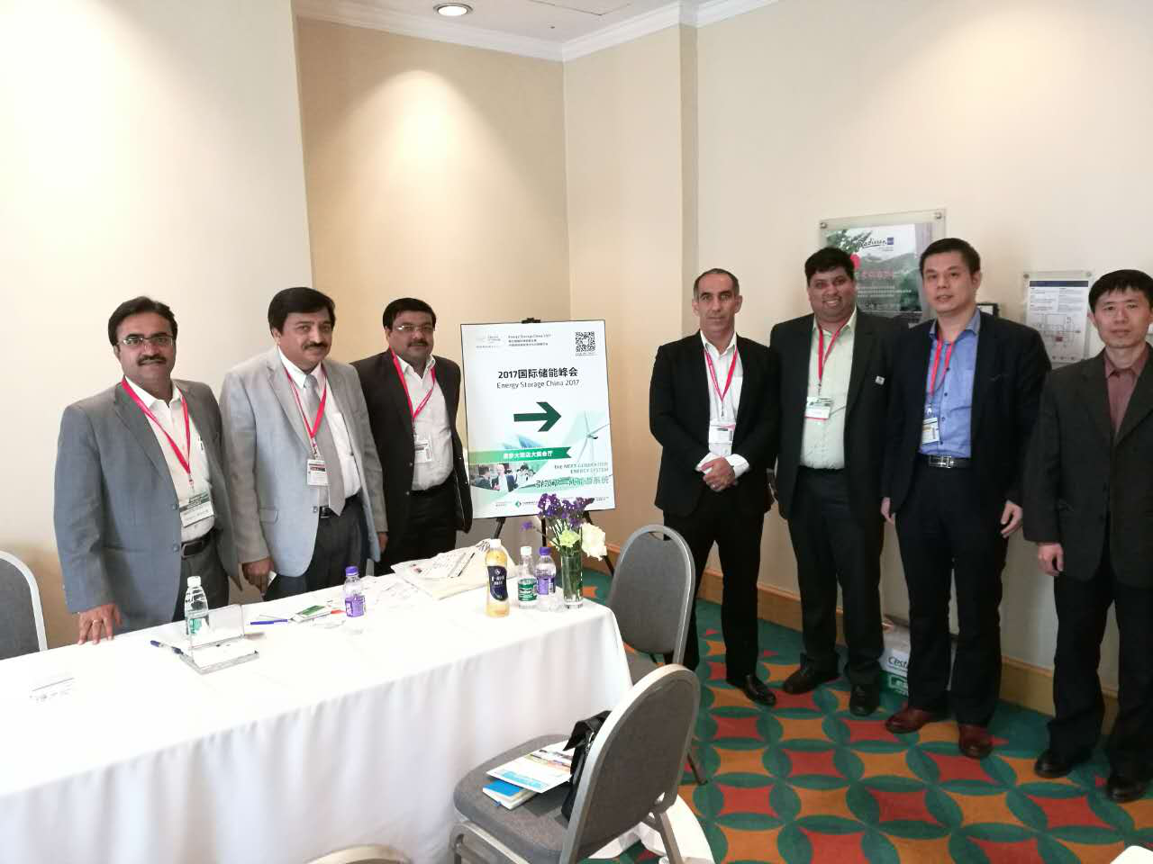 仟億達(dá)集團(tuán)董事長(zhǎng)鄭兩斌參加2017儲(chǔ)能峰會(huì) 仟億達(dá)集團(tuán)董事長(zhǎng)鄭兩斌參加2017儲(chǔ)能峰會(huì)